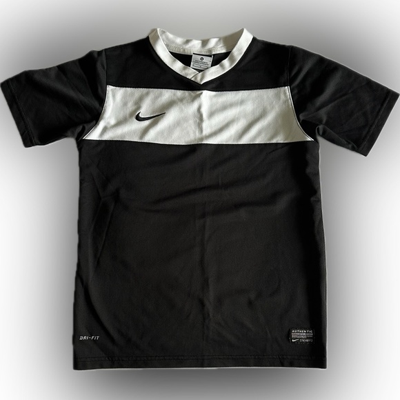 Nike Other - VTG Nike Black and White Dri-FIT Soccer Jersey Youth M